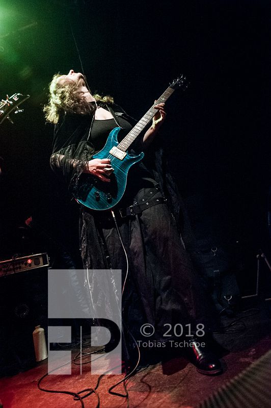Dunkle Zeiten live im Backstage Club 24-2-18